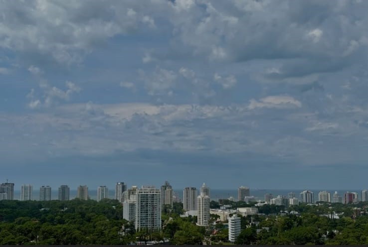 Elegante Penthouse Dúplex con Vistas Incomparables